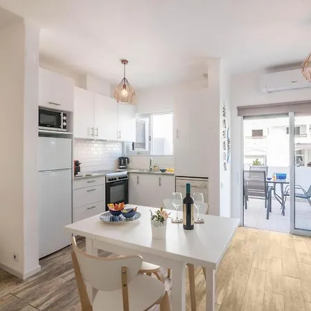 Patrick By Sunnyway Apartament *